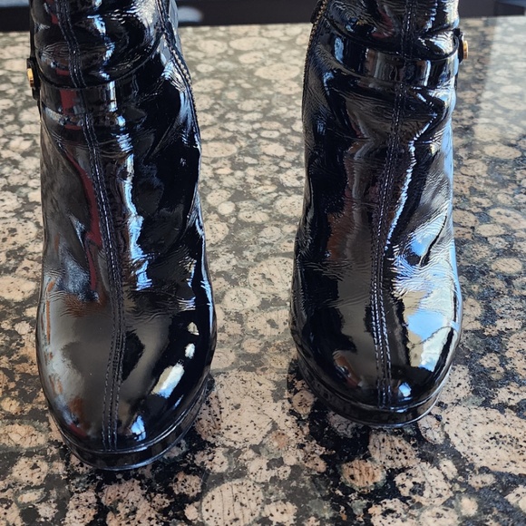 Tory Burch Patent Leather Booties - Black - Size 8 - Picture 4 of 16